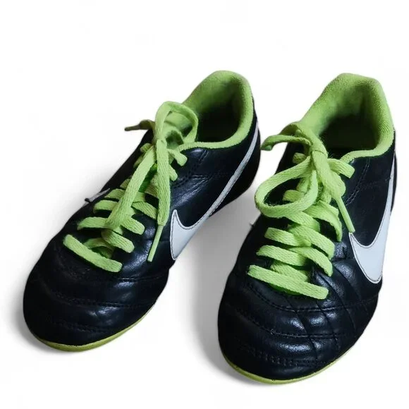 Nike Tiempo Kids Unisex  Black Neon Green Soccer Cleats Shoes  Size 11.5 - Picture 2 of 7